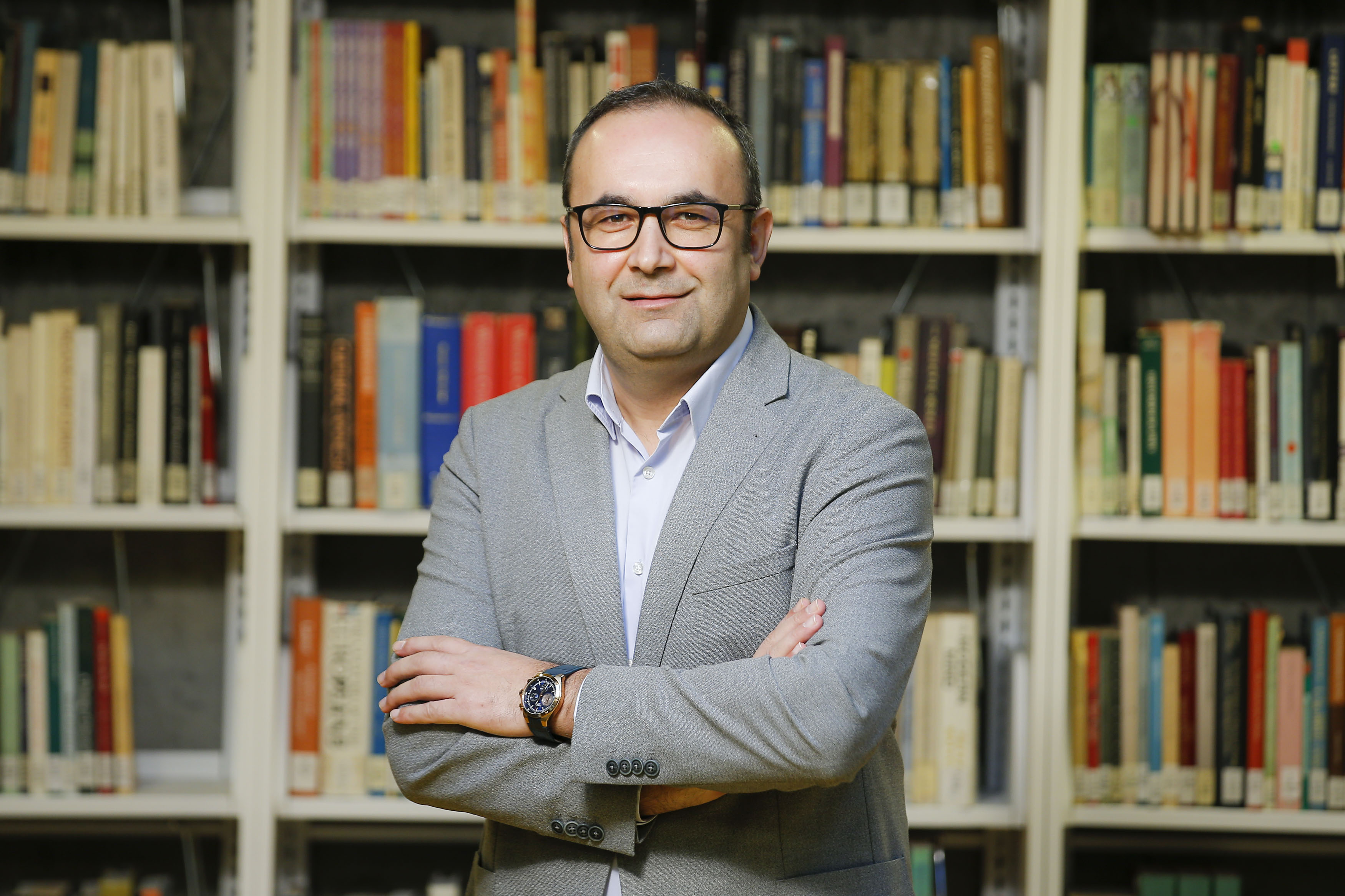 Library Director Sami Çuhadar